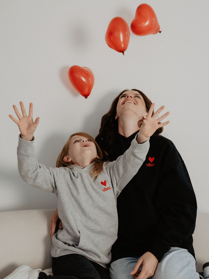 "LOVE VIBES" Hoodie Oversized | comfy edition