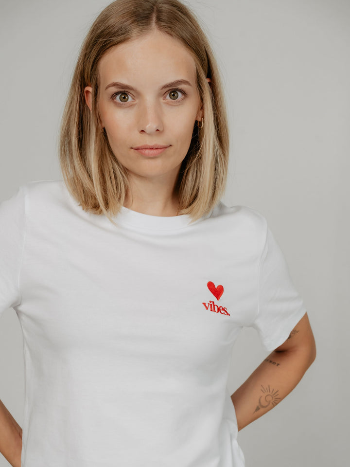 "LOVE VIBES" T-Shirt Regular