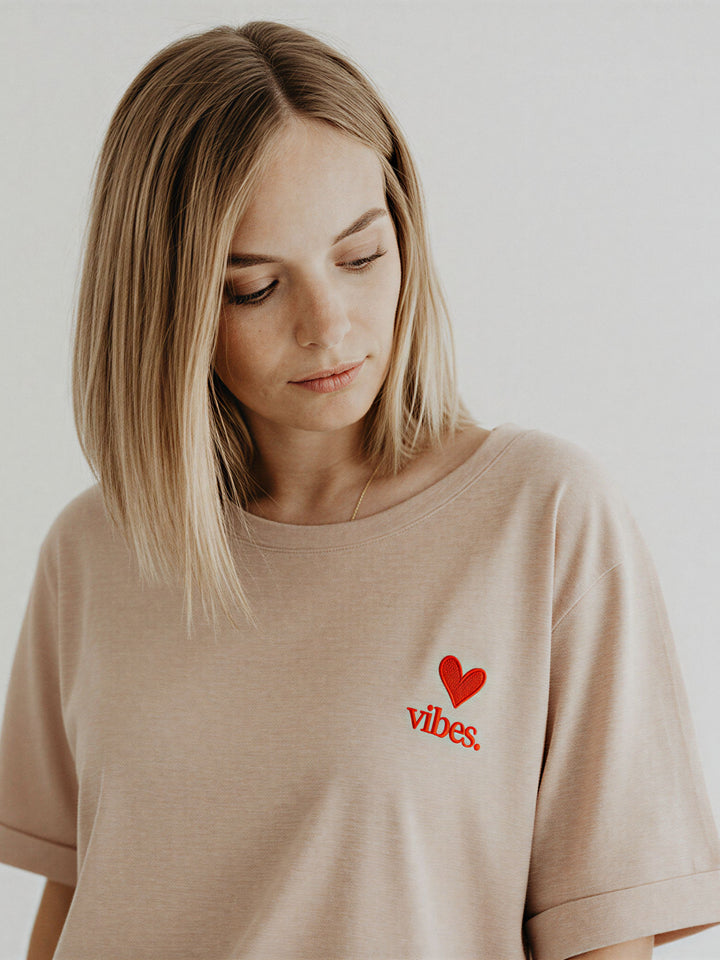 "LOVE VIBES" T-Shirt Oversized