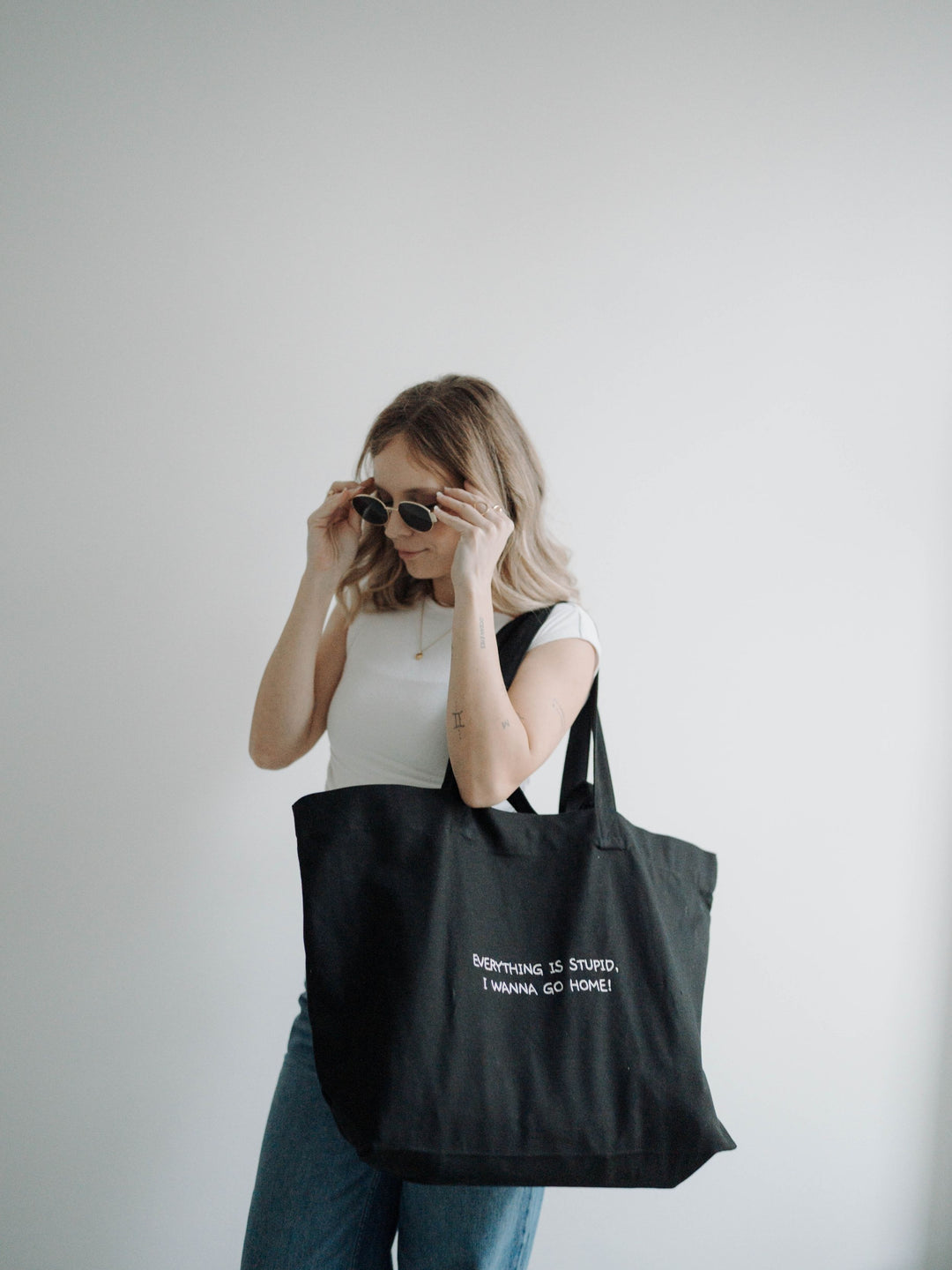 "EVERYTHING IS STUPID" CANVAS SHOPPER