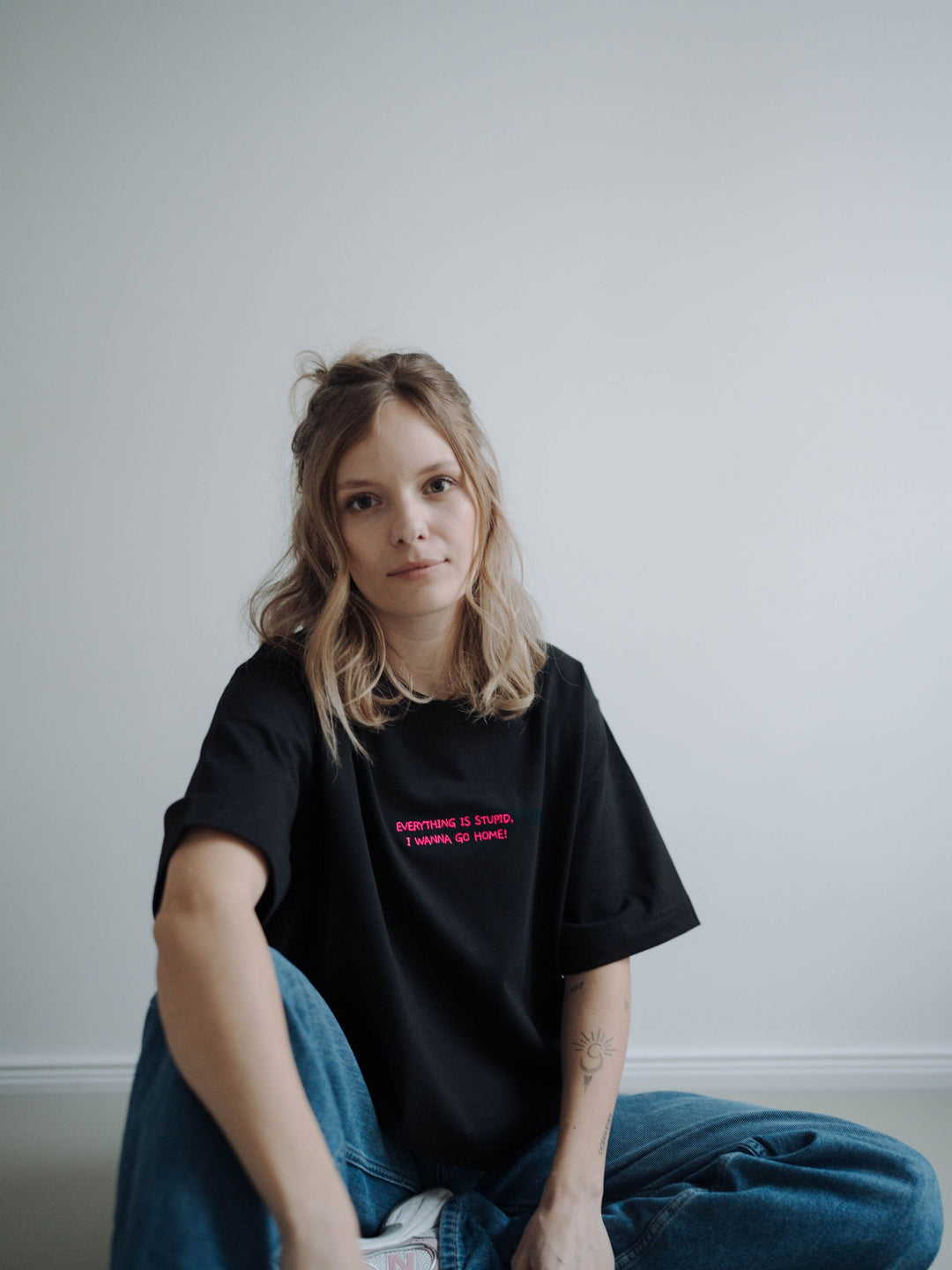 "EVERYTHING IS STUPID, I WANNA GO HOME!" SHIRT NEON EDITION