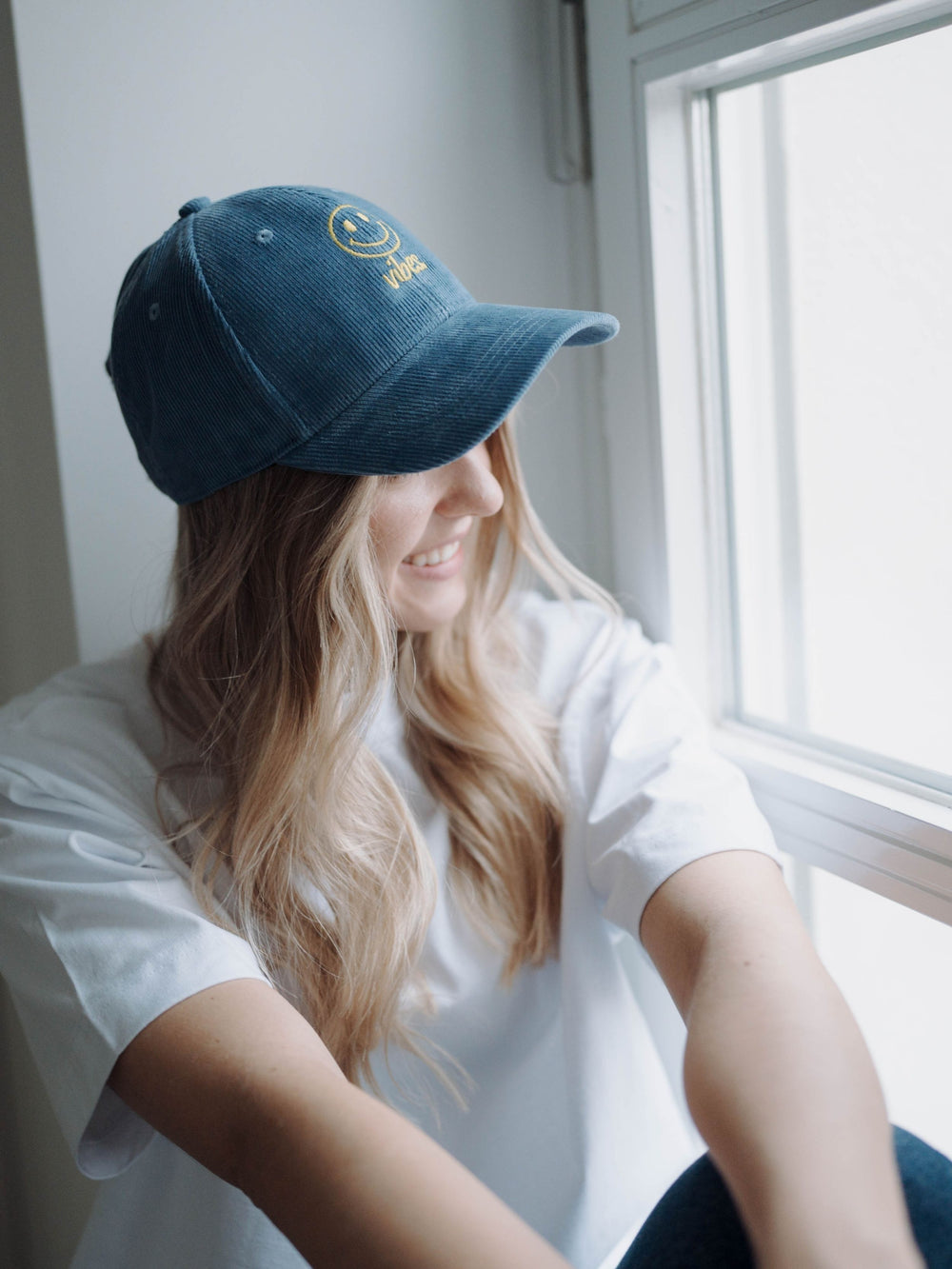 "HAPPY VIBES" BIO-CORD CAP